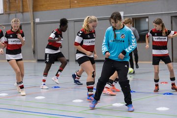 Bild 7 - wBJ Futsalmeisterschaft Vorrunde